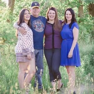 Meet your Posher, Cassandra